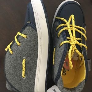 New toddler/boys shoes Oshkosh, 10us